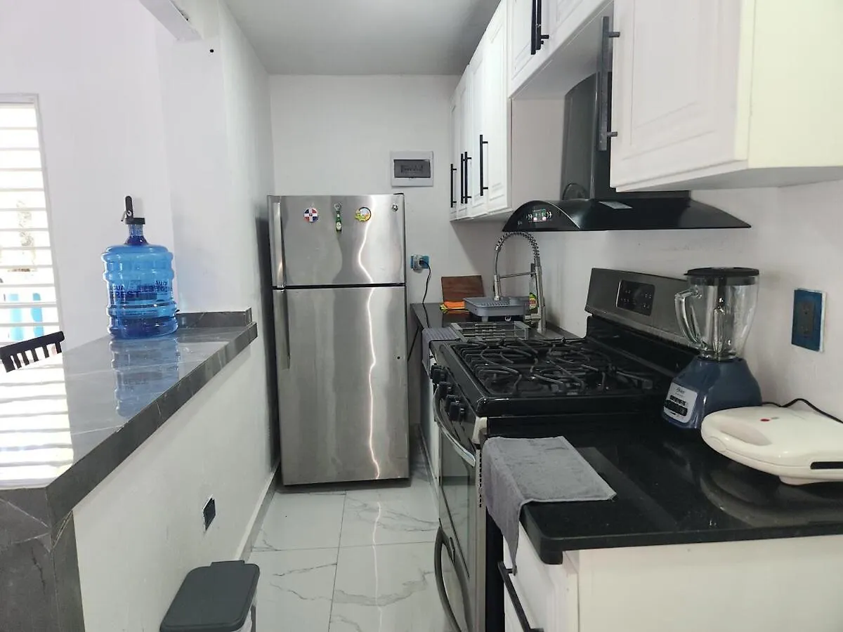 Apartment In Front Of Beach, Ac, Wifi, Hot Water Paraiso